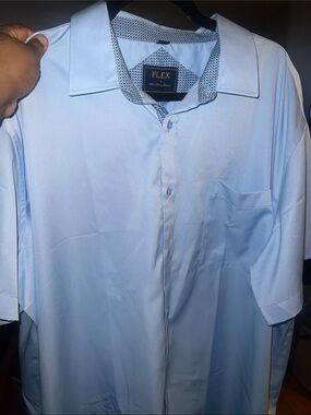 FLEX Men's Light Blue Short-Sleeve Button-Down Shirt